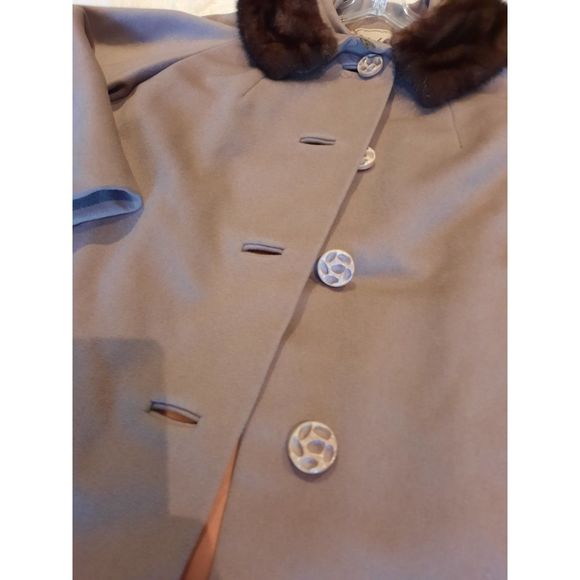 Vintage 1960s Womens Wool and Fur 3/4 Sleeve Coat Moth Holes - Picture 6 of 16